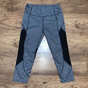 Athleta Cropped Running Leggings